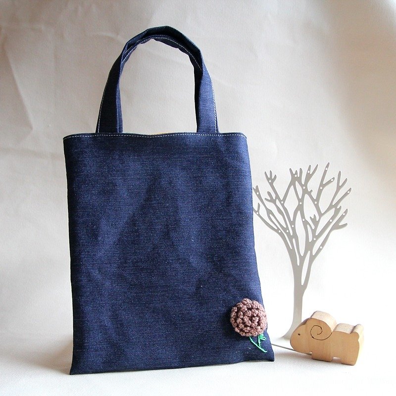 Cotton Fabric: Canvas  bag,Knitting flower,blue jeans - กระเป๋าถือ - ผ้าฝ้าย/ผ้าลินิน สีน้ำเงิน