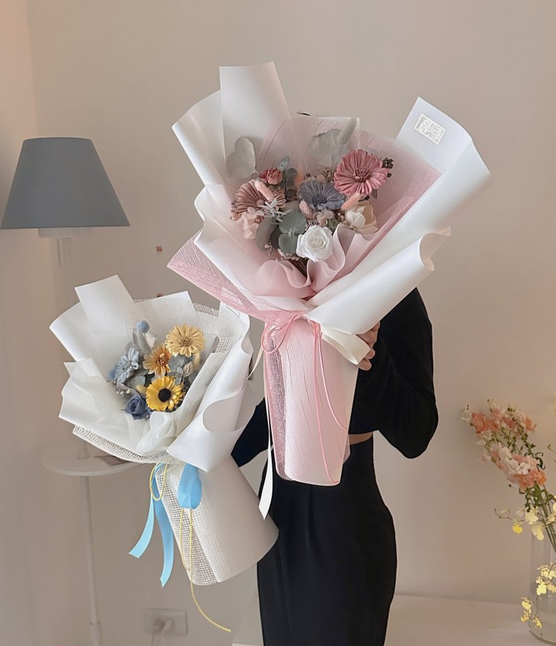 DAY OFF Graduation Bouquet Graduation Gift Sunflower Sunflower Dry Bouquet Everlasting Bouquet - ช่อดอกไม้แห้ง - พืช/ดอกไม้ 