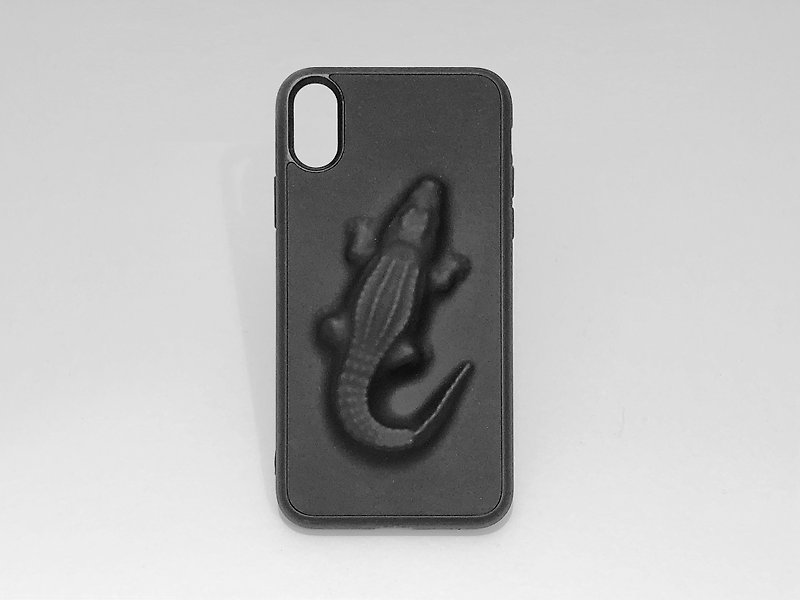 VF Matte iPhone case crocodile - เคส/ซองมือถือ - วัสดุอื่นๆ สีดำ