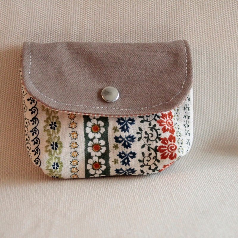 Handmade double-layer coin purse with bottom, camel canvas cover, straight stripe floral - กระเป๋าใส่เหรียญ - ผ้าฝ้าย/ผ้าลินิน สีกากี