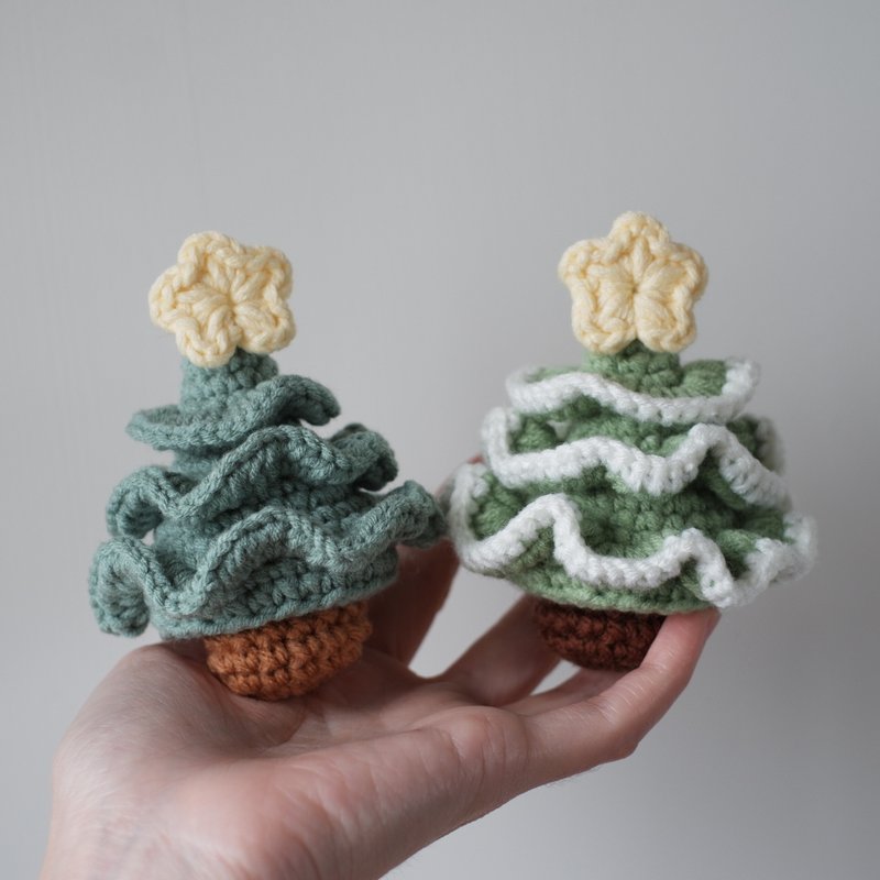 To be continued | Handmade crochet star Christmas tree pre-order - Items for Display - Wool Green