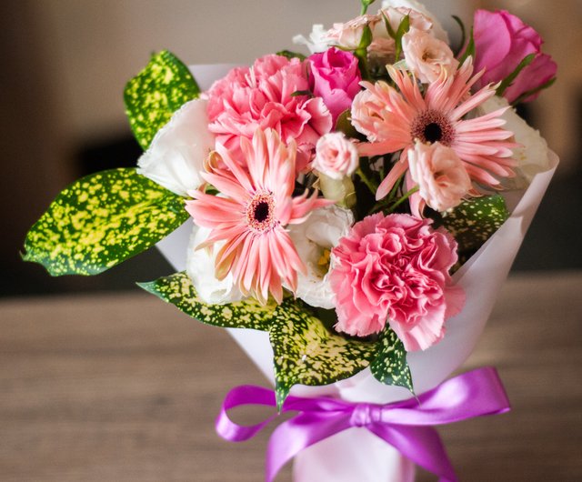 White Flower Bouquet - Primary Petals