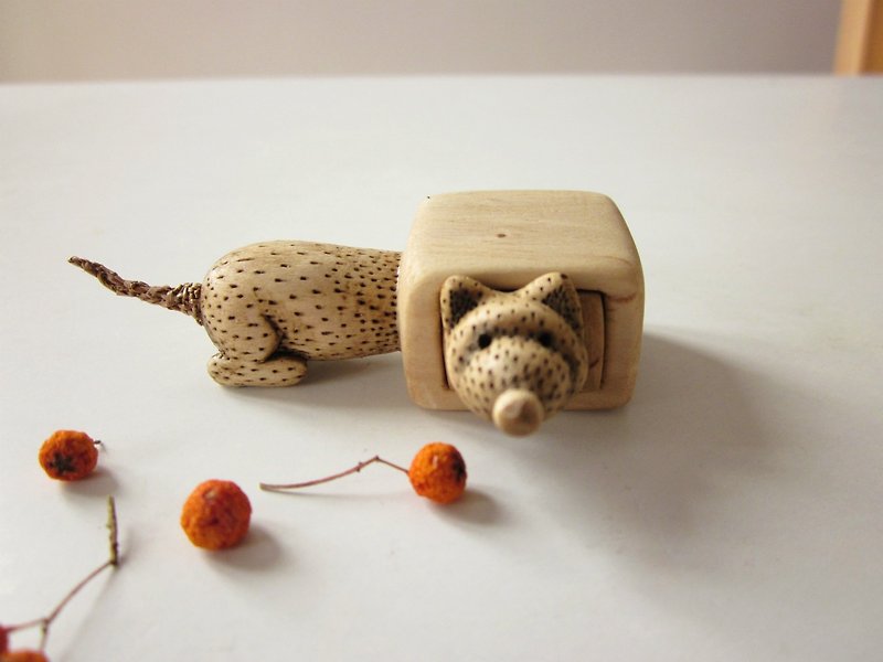 Rat miniature drawer, wood carving, wood box, jewelry box - 擺飾/家飾品 - 木頭 
