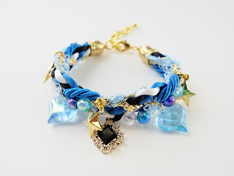 Black square charm and blue braided bracelet - 手鍊/手鐲 - 其他材質 藍色