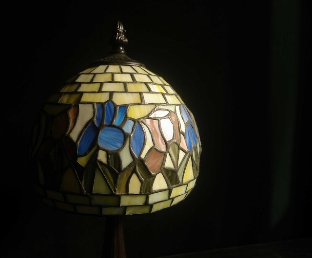 American Stained Glass Table Lamp, Old Stained Glass Light Shades