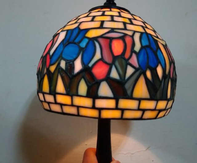 American Stained Glass Table Lamp, Early American Table Lamps