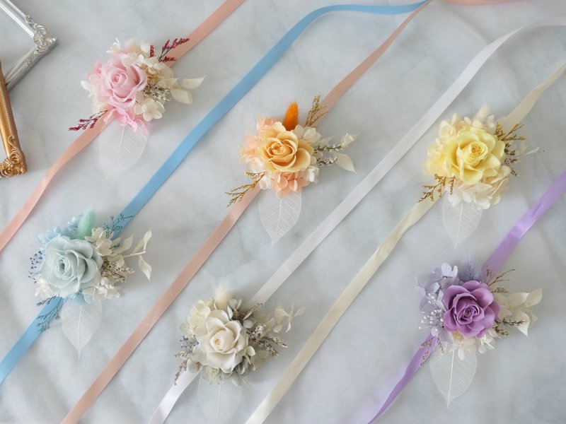 [Gentle color eternal rose wrist flower] Bride’s wrist flower/bridesmaid’s wrist flower in 6 colors - สร้อยข้อมือ - พืช/ดอกไม้ สึชมพู