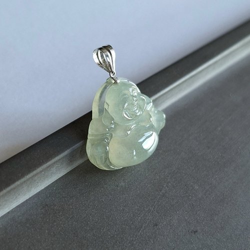 翡翠百貨 jade store 笑佛迷你冰小吊墜 | 天然緬甸翡翠玉器 | 佛公玉墜 | 通體18K鑲嵌