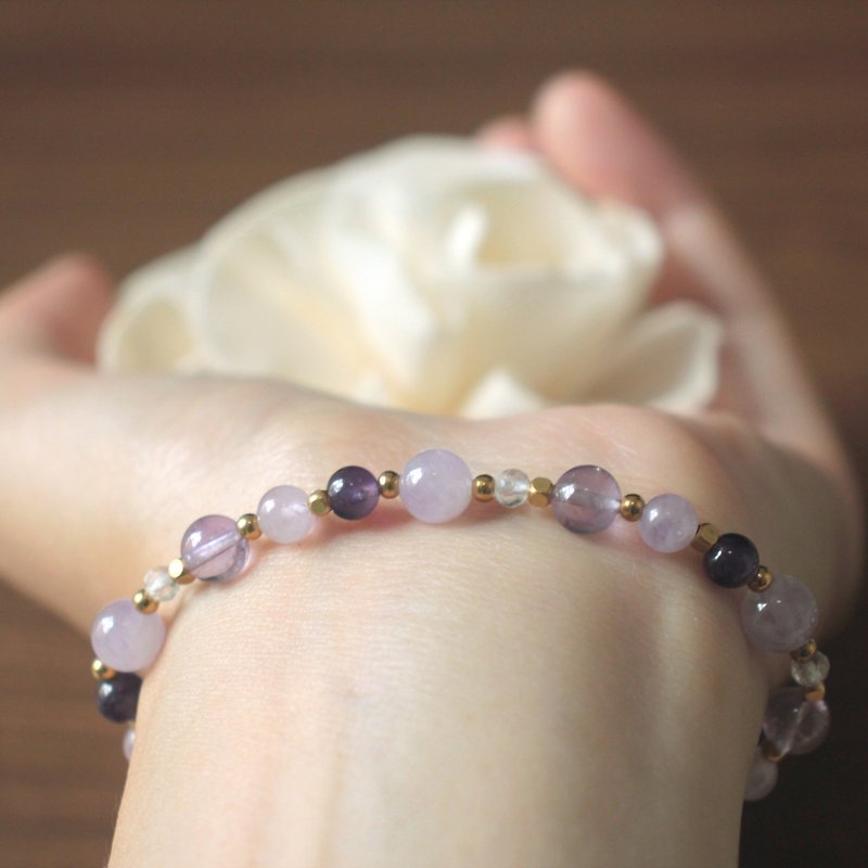 Lavender amethyst bracelet | with white crystal | Bronze - สร้อยข้อมือ - คริสตัล สีม่วง
