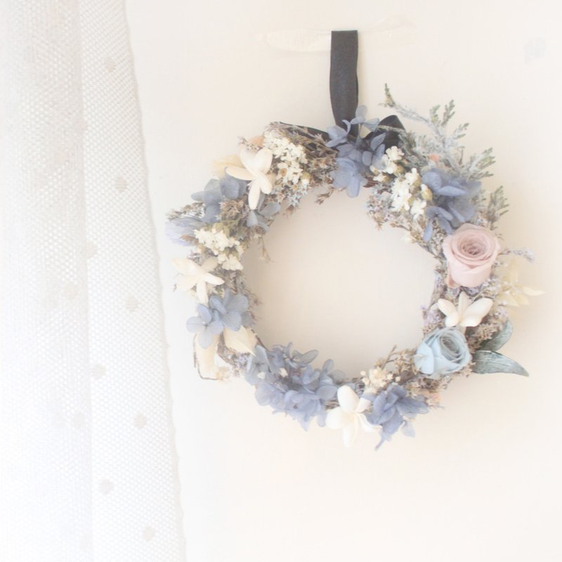 Starry Sky・Light Blue and Light Pink Preserved Rose Wreath - Dried Flowers & Bouquets - Plants & Flowers Blue