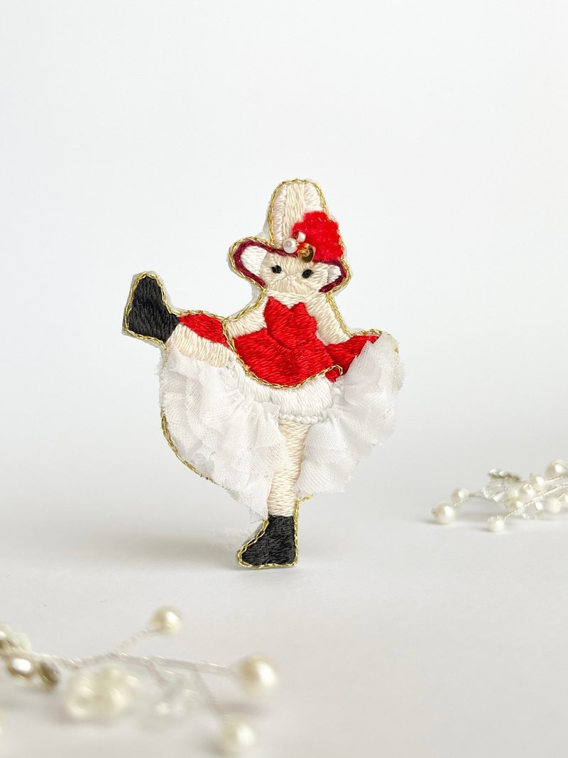 康康舞者胸針 - 胸針 - 繡線 
