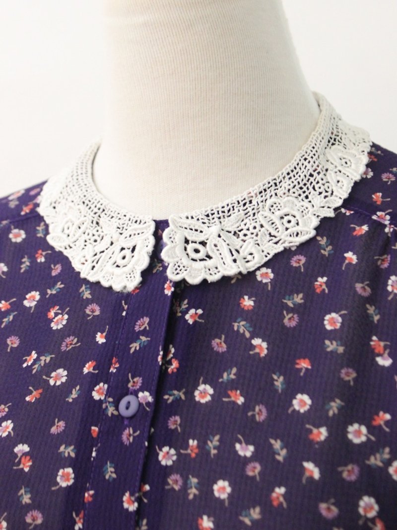 Vintage Japanese cute sweet small floral lace collar purple short-sleeved vintage shirt Vintage Blouse - Women's Shirts - Polyester Purple
