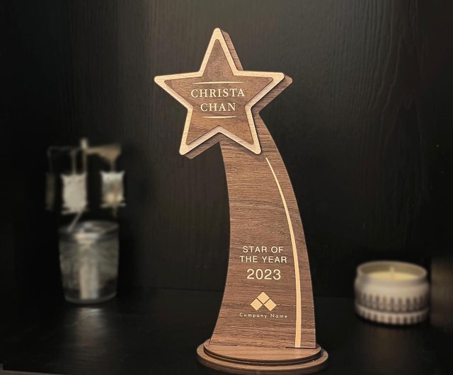 カスタマイズされた最優秀従業員トロフィーカップメダル記念品従業員