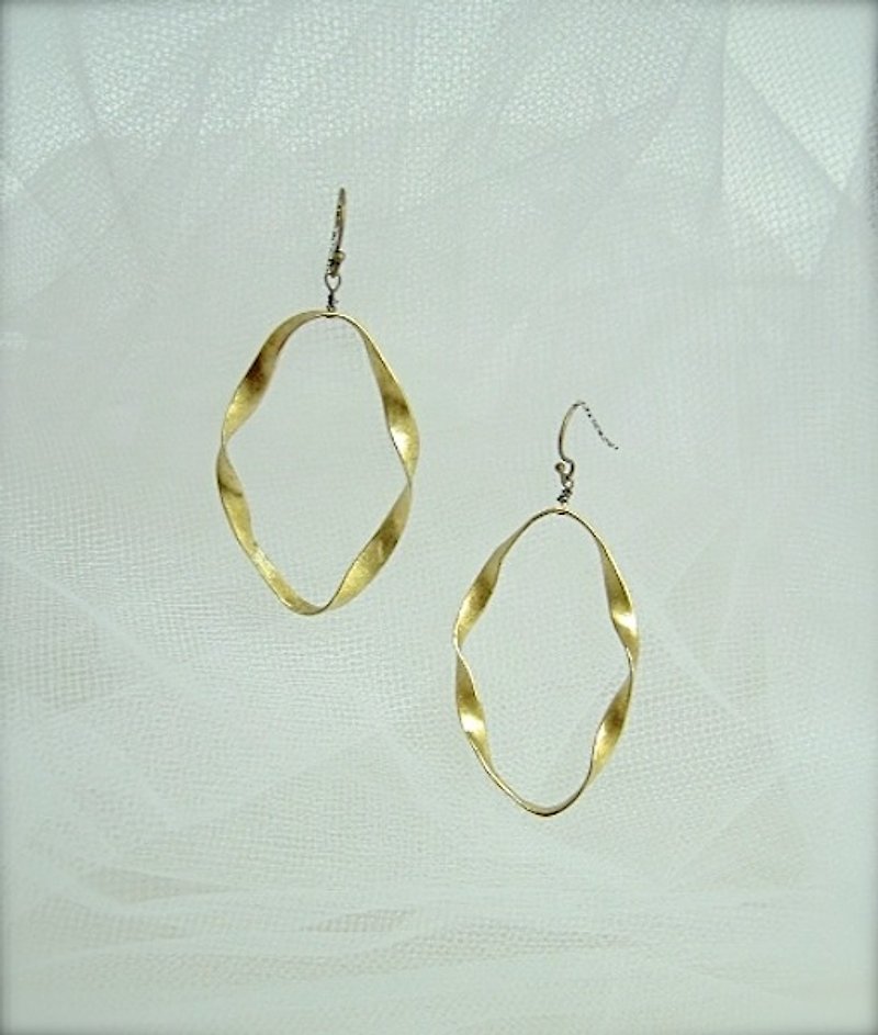 Large ring earrings - ต่างหู - โลหะ สีทอง