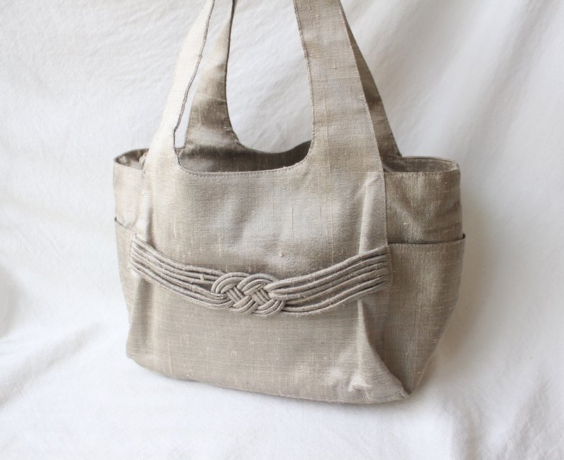 FOAK vintage champagne gray pure silk knot bag - กระเป๋าแมสเซนเจอร์ - ผ้าไหม 