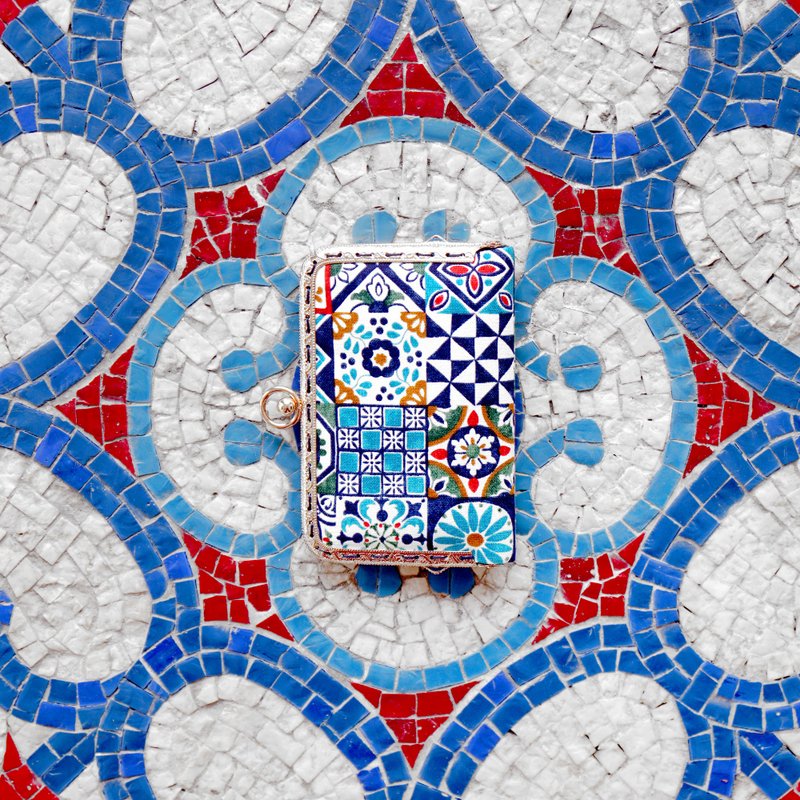 Kiss Clasp Card Holder - Peranakan Tiles - กระเป๋าใส่เหรียญ - ผ้าฝ้าย/ผ้าลินิน สีน้ำเงิน