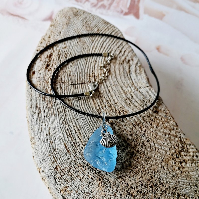 Sea shells Sea glass pendant浪漫 天然貝殼 項鍊 Cute Birthday present女朋友禮物 姊妹禮物 - 項鍊 - 玻璃 藍色