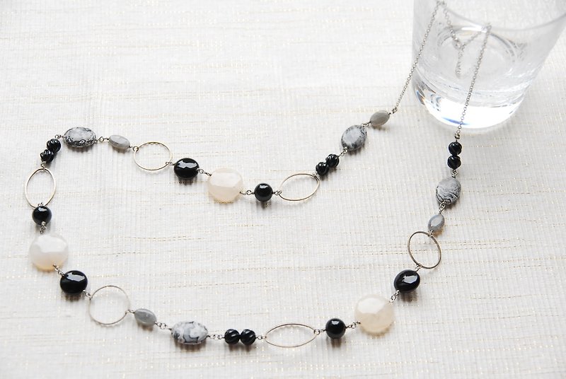 Funny Jasper and Monotone Stone Necklace with Pattern - สร้อยคอ - เครื่องประดับพลอย สีดำ