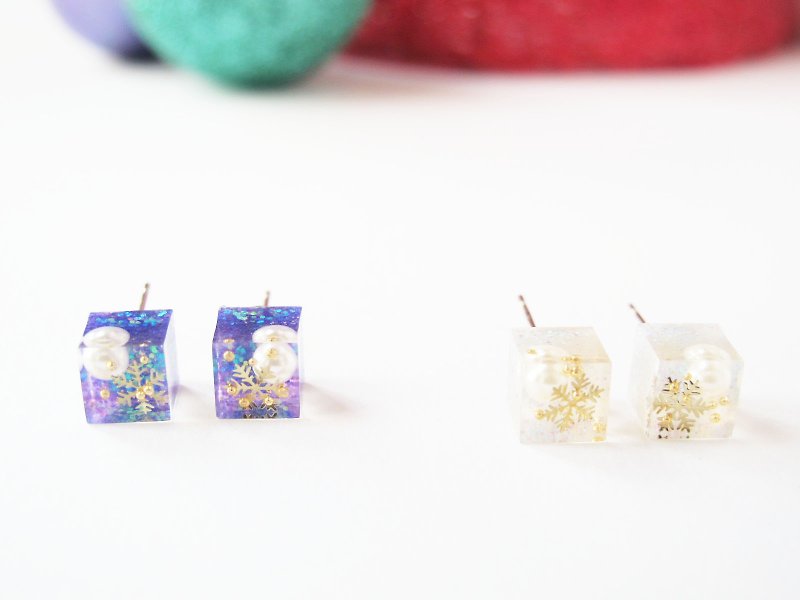 * Rosy Garden * Square shape snow flakes resin earrings Purple and White - Earrings & Clip-ons - Other Materials Purple
