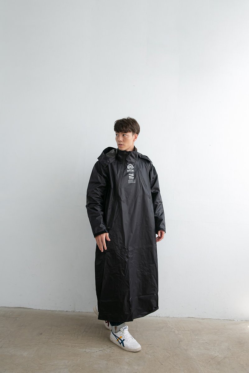 (Backpack style) Go to the rain and walk Plus slanting double zipper patented one-piece raincoat- Stone black - ร่ม - พลาสติก สีดำ