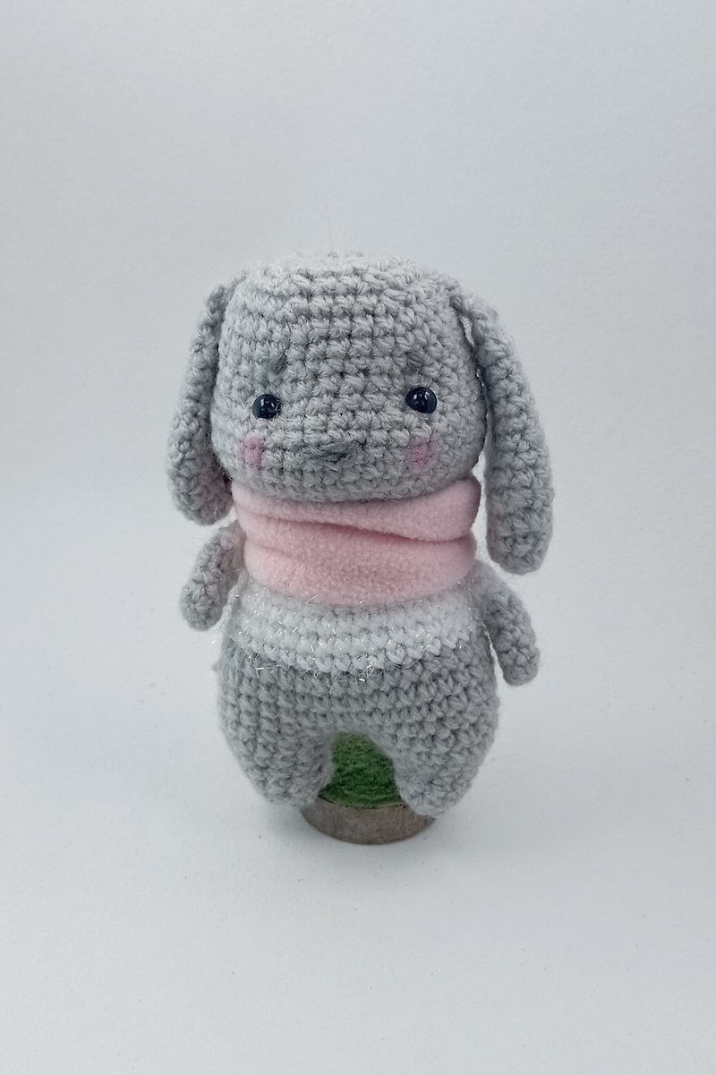 Crochet bunny Amigurumi bunny Stuffed rabbit - ตุ๊กตา - ผ้าฝ้าย/ผ้าลินิน สีเทา