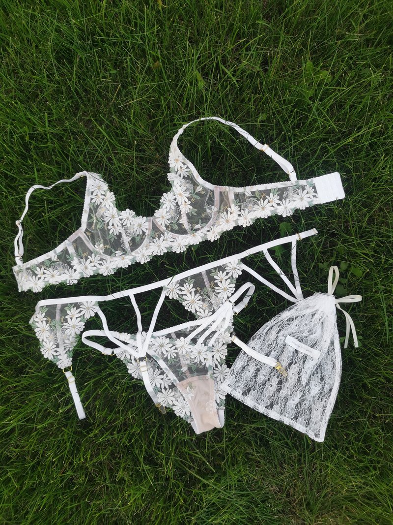 White daisies wedding lingerie set - Flower lace bra, panties, garter belt - 女內衣褲 - 聚酯纖維 白色