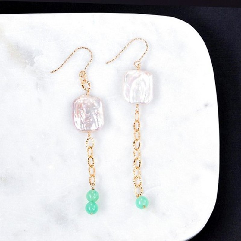 14kgf freshwater pearl rectangle x chrysoprase earrings - ต่างหู - เครื่องเพชรพลอย 