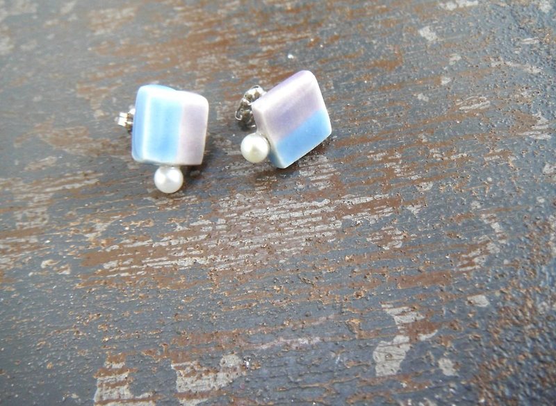 twin color pearl pierce - Earrings & Clip-ons - Pottery Blue