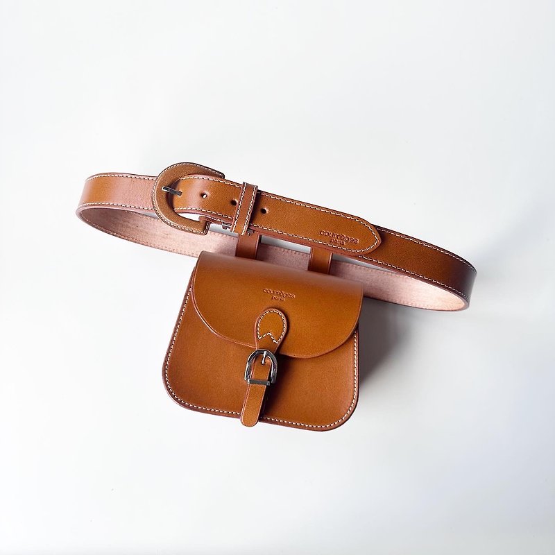 Old bones courreges caramel leather mini belt bag V56 vintage - Other - Genuine Leather 