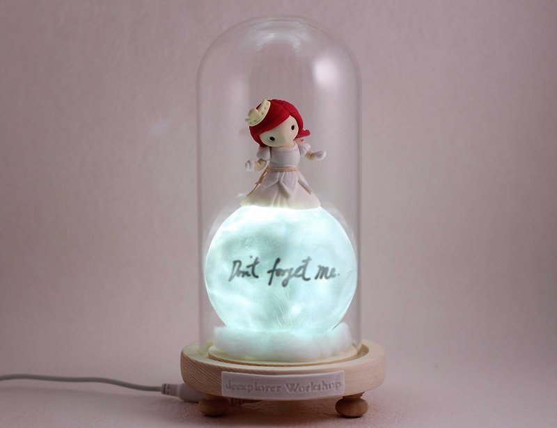 Unique customization, planetary whisper light, the most intimate gift, to give your heart to the people you care about - Lighting - Clay 