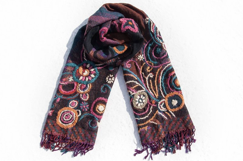 Hand-embroidered Autumn and Winter Warm Merino Wool Top Wool Embroidered Wool Shawl/Knitted Blanket/Cashmere Shawl/Cashmere Cashmere Christmas Gift Exchange Gift-Flower - Knit Scarves & Wraps - Wool Multicolor