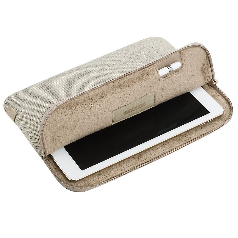 [INCASE] Slim Sleeve iPad Pro 9.7-inch shockproof pack with pen slot (khaki) - Tablet & Laptop Cases - Other Materials Khaki
