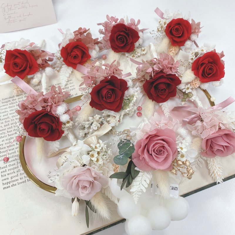 【Wedding Boutonniere】Precious Preserved Flower Boutonniere - Groom's Boutonniere, Groomsmen's Boutonniere, Preserved Flower, Dried Flower - เข็มกลัด/ข้อมือดอกไม้ - พืช/ดอกไม้ หลากหลายสี