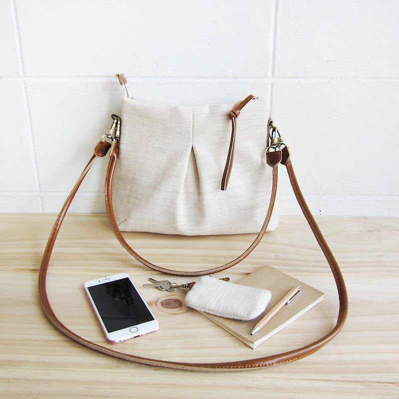 Cross-body and Shoulder Midi Skirt Bags Size M Hand Woven Cotton Natural Color - 側背包/斜背包 - 棉．麻 白色