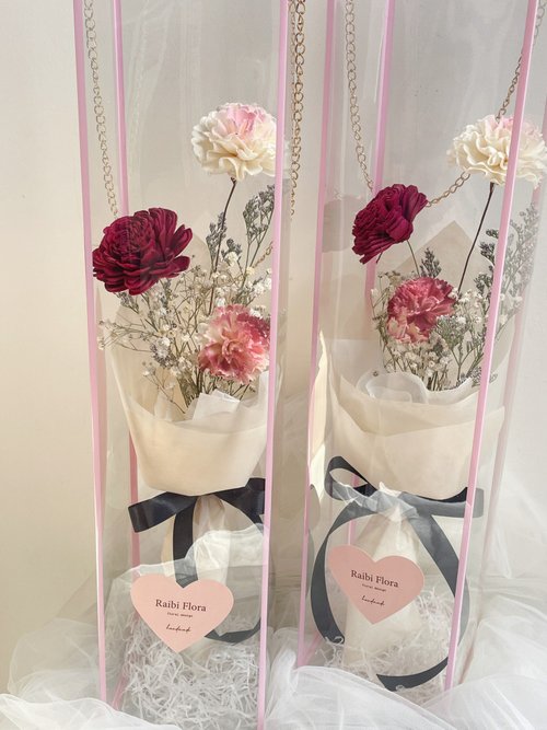 Raibi Flora 陪伴的愛 乾燥花甜筒金鏈禮盒組 ;母親節 乾燥花 花束 康乃馨花束