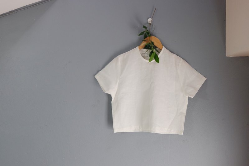CROWN T-SHIRT LINEN COTTON CTp38 " - 女上衣/長袖上衣 - 棉．麻 白色