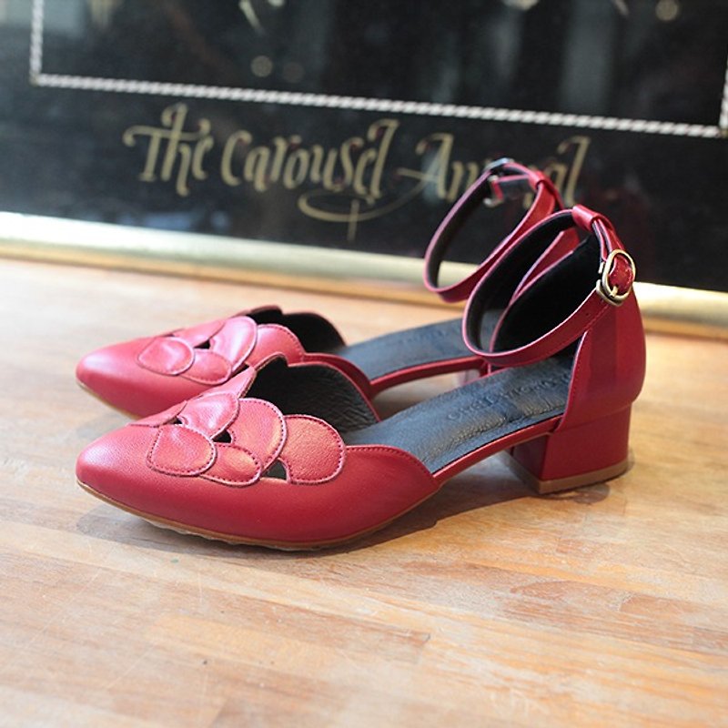 GT Lace Petals Sandals (Red) (Spot) - รองเท้ารัดส้น - หนังแท้ สีแดง