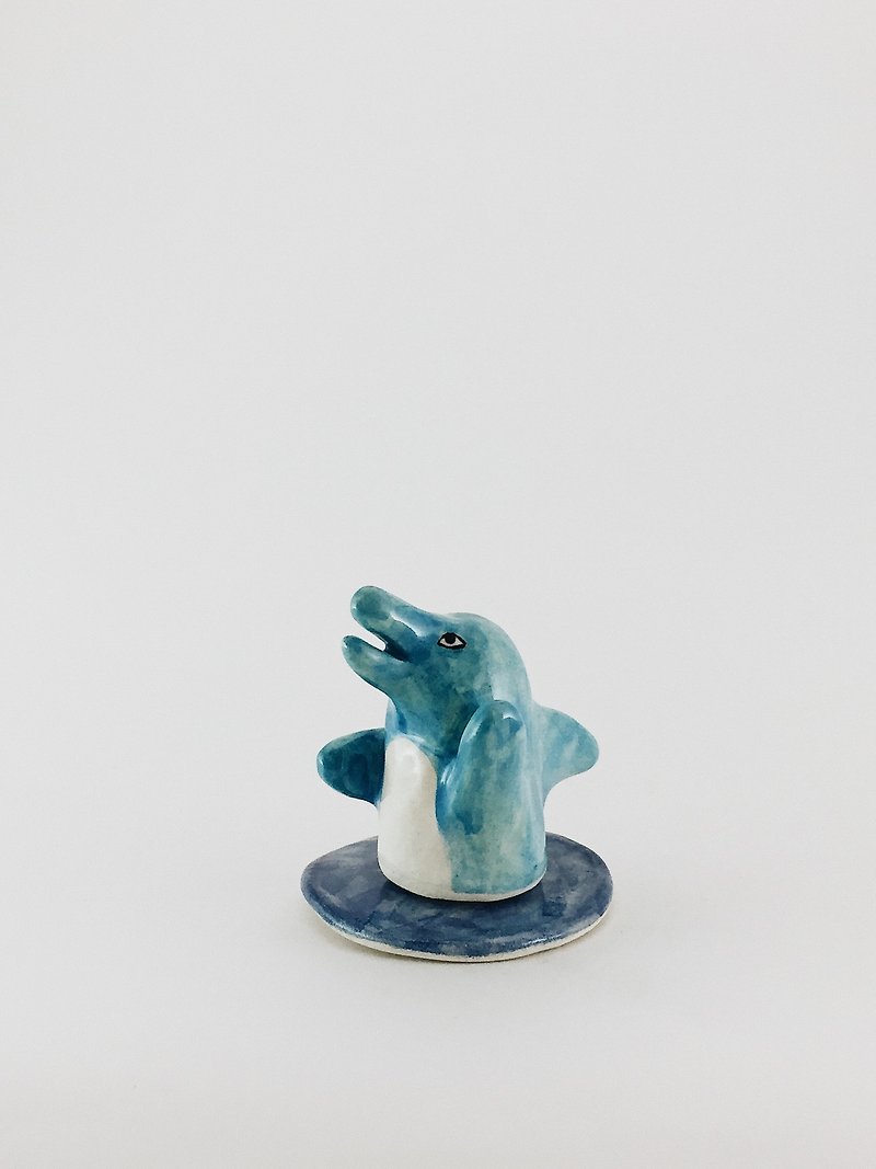 Dolphins that can leave the sea - Storage - Pottery Blue