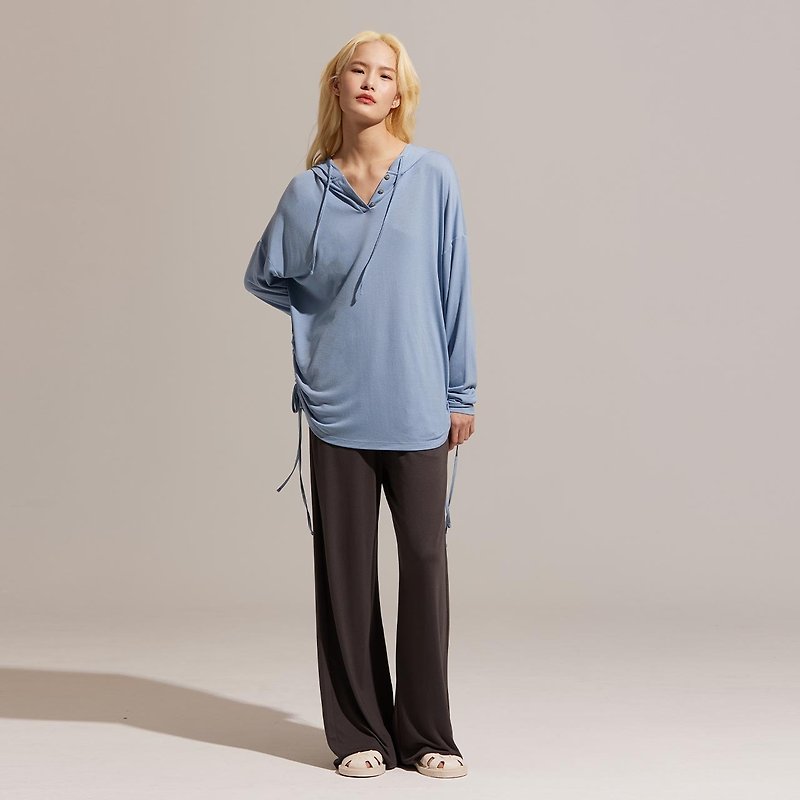 REBOOT Sleep-Modal Soft Skin Drawstring Hooded Long Top-Retro Blue - เสื้อผู้หญิง - เส้นใยสังเคราะห์ สีน้ำเงิน