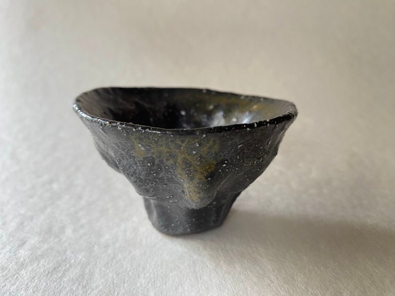 陶/柴燒/絞胎/極黑寬口小杯/附木盒 - 杯子 - 陶 黑色