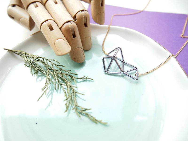 Symphony Purple Beads Movable Irregular Geometry Necklace - สร้อยคอ - โลหะ สีม่วง