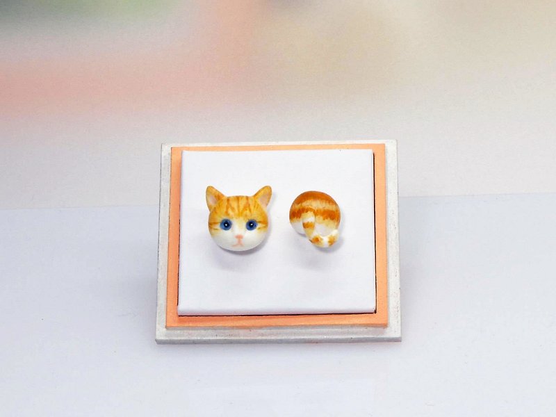 完全手作りのぶち猫のイヤリング - ピアス・イヤリング - 粘土 オレンジ