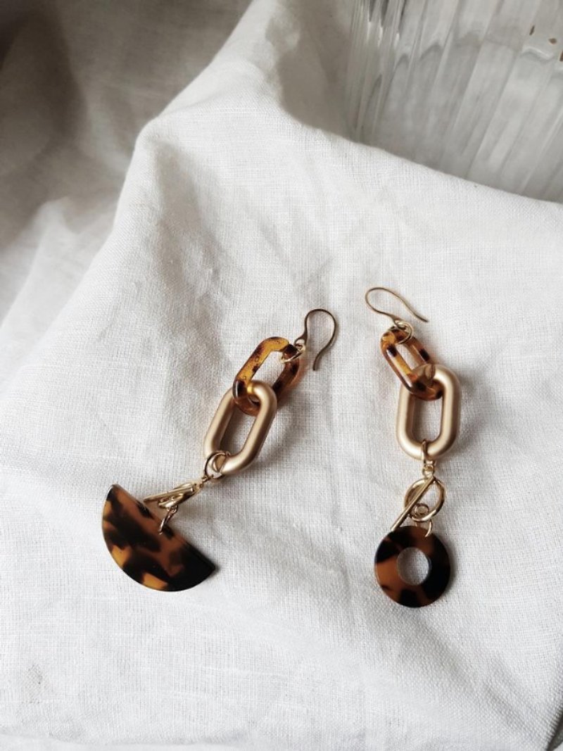 ARRY Earrings :GOLD - Earrings & Clip-ons - Acrylic Gold