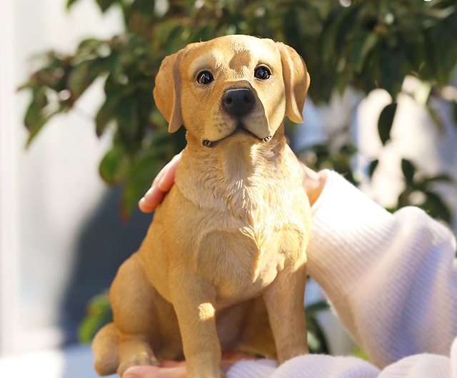 デバリエ ca147【正規品】犬の置物 ラブラドール レジン製 ギフト 最適なプレゼント - ショップ デバリエ＆ファンシー 置物 - Pinkoi