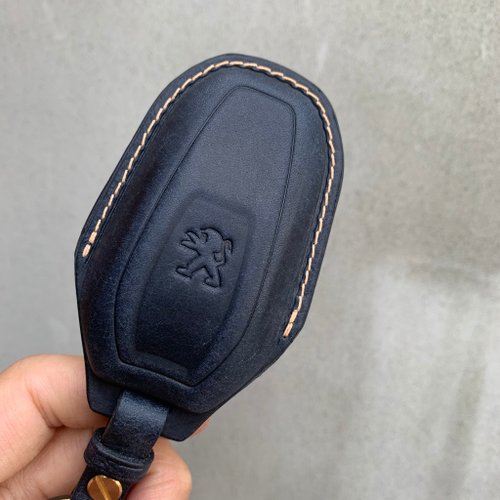 Leather car key case, car key cover, Peugeot - Shop Shao Leather Keychains  - Pinkoi