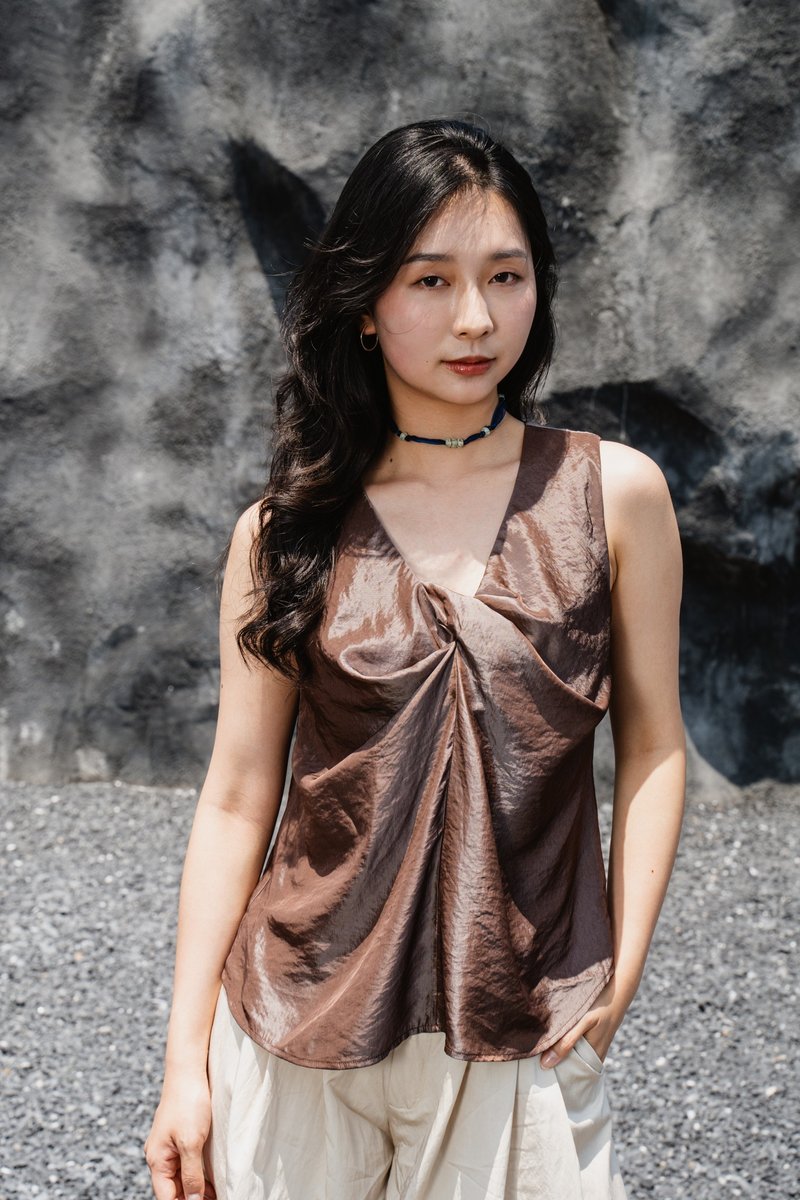 駝色前襟扭結無袖上衣 - 女上衣/長袖上衣 - 其他材質 咖啡色