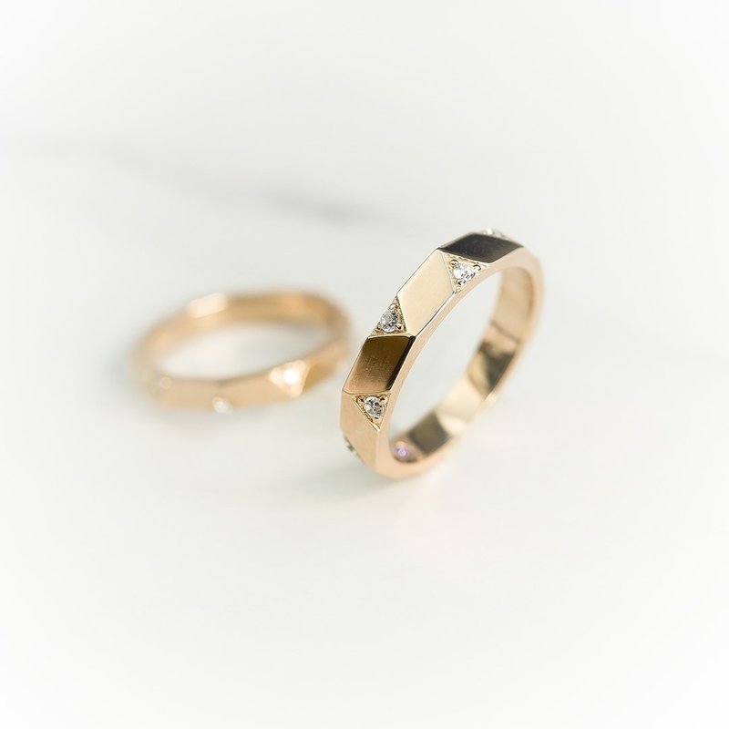 【千面】18K實三角圖案鑽石結婚戒指, 情侶對戒 - MEAS 107AB - 對戒 - 鑽石 金色