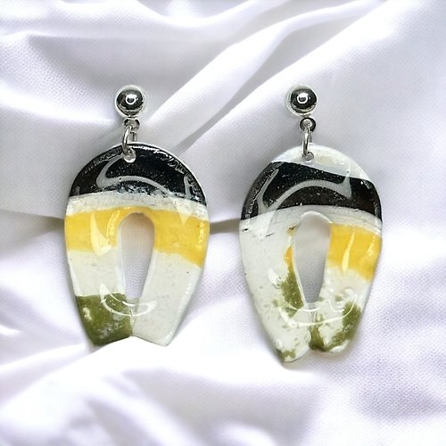 good-bowl-gold STM14 | Polymer Clay Earrings | Snow on The Moon Collection