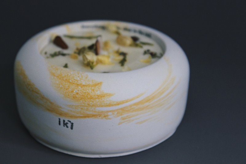 iki scent chakra series - solar plexus energy candle - เทียน/เชิงเทียน - ขี้ผึ้ง 