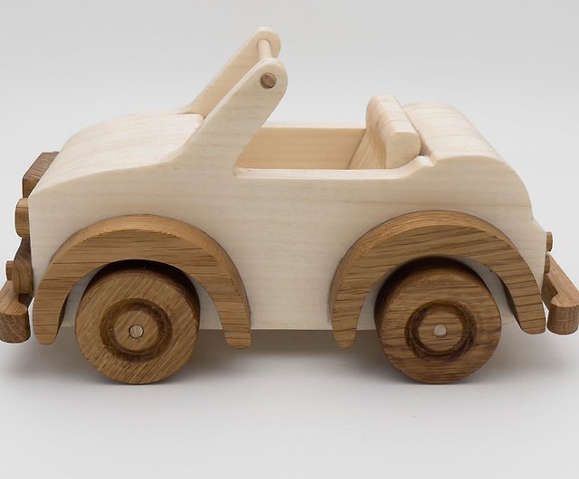 木のおもちゃ、木の車のおもちゃ、オーガニックの赤ちゃんのおもちゃ